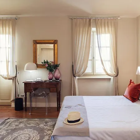 Fontana Relais & Hotel 3*