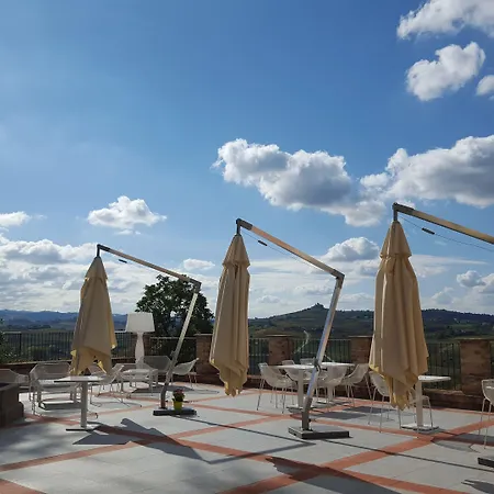 Fontana Relais & Отель