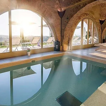 Fontana Relais & 4*