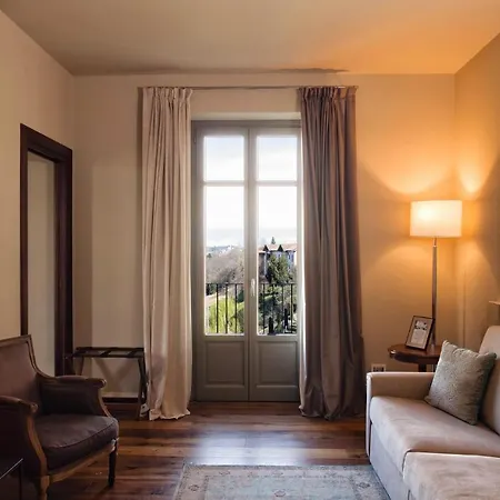 Fontana Relais & 3*